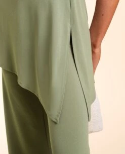 TOP ALGECIRAS · CAQUI -[品牌] Ventas THE-ARE top caqui elegante palabra honor elastico asimetrico conjunto invitada mujer the are eci img 3