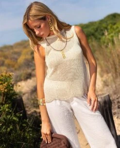 TOP GLOWING FEVER · DORADO -[品牌] Ventas THE-ARE top dorado brillos espalda baja mujer the are 1