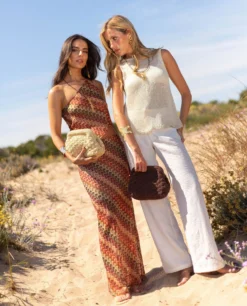 TOP GLOWING FEVER · DORADO -[品牌] Ventas THE-ARE top dorado brillos espalda baja mujer the are 6 scaled