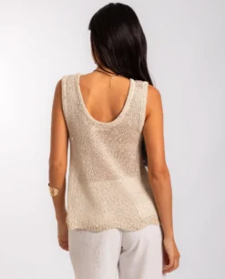 TOP GLOWING FEVER · DORADO -[品牌] Ventas THE-ARE top dorado brillos espalda baja mujer the are eci img 2 scaled