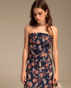 TOP VEGA · AZUL MARINO -[品牌] Ventas THE-ARE top estampado flores azul corpino conjunto invitada mujer the are scaled