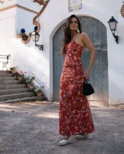 TOP VEGA · ESTAMPADO -[品牌] Ventas THE-ARE top estampado flores rojo corpino conjunto invitada mujer the are 4