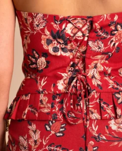 TOP VEGA · ESTAMPADO -[品牌] Ventas THE-ARE top estampado flores rojo corpino conjunto invitada mujer the are eci img 3 scaled