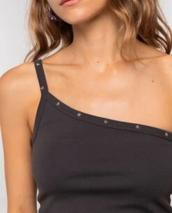 TOP COOL GIRL · GRIS -[品牌] Ventas THE-ARE top gris asimetrico tirante estrellas metalicas mujer the are eci img 3