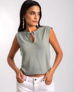 TOP BASIC TWIST · GRIS -[品牌] Ventas THE-ARE top gris lazada delantera brillos mujer the are eci img 1