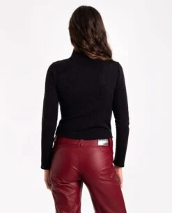 TOP CITY CHARM · NEGRO -[品牌] Ventas THE-ARE top negro punto asimetrico cuello alto manga larga mujer the are eci img 2