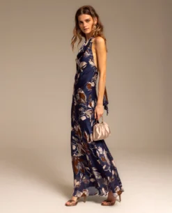 VESTIDO GABRIELA · AZUL -[品牌] Ventas THE-ARE vestido azul midi escote halter falda asimetrica invitada mujer the are eci img 2 scaled