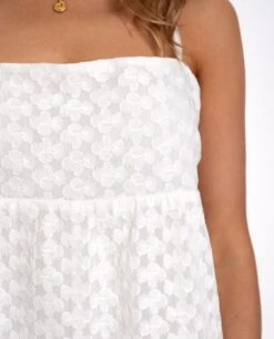 VESTIDO MATILDE · BLANCO -[品牌] Ventas THE-ARE vestido corto blanco bordado tirantes flores volante mujer the are eci img 4