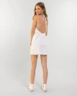 VESTIDO MIDSUMMER · BLANCO -[品牌] Ventas THE-ARE vestido corto blanco halter mujer the are eci img 3 79736a82 70ca 4306 b84b b3e0d432cfc5