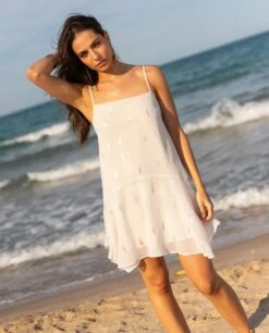 VESTIDO SUN'S UP ·BLANCO -[品牌] Ventas THE-ARE vestido corto blanco tirantes volantes mujer the are 7