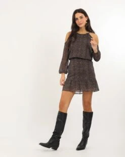 VESTIDO TOGETHER AGAIN · ESTAMPADO -[品牌] Ventas THE-ARE vestido corto estampado geometrico gasa verde oscuro manga larga hombros descubierto mujer the are eci img 1