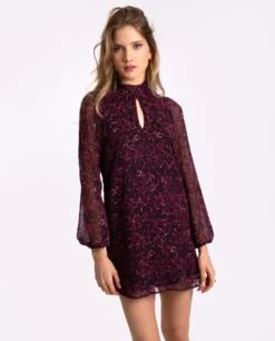 VESTIDO WHISPER CHARM · ESTAMPADO -[品牌] Ventas THE-ARE vestido corto estampado rojo morado lurex fiesta mujer the are 2
