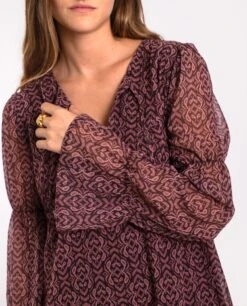 VESTIDO BREEZY AVENUE · MARRÓN -[品牌] Ventas THE-ARE vestido corto marron estampado etnico mangas largas forro pantalon mujer the are eci img 4