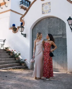 VESTIDO ISABELA · BEIGE -[品牌] Ventas THE-ARE vestido largo beige asimetrico satinado invitada elegante the are 4 scaled