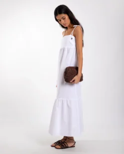 VESTIDO OLIVIA · BLANCO -[品牌] Ventas THE-ARE vestido largo blanco tirantes textura mujer the are eci img 2 scaled