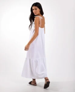 VESTIDO OLIVIA · BLANCO -[品牌] Ventas THE-ARE vestido largo blanco tirantes textura mujer the are eci img 3