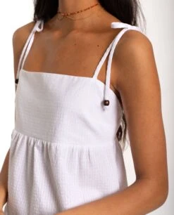 VESTIDO OLIVIA · BLANCO -[品牌] Ventas THE-ARE vestido largo blanco tirantes textura mujer the are eci img 4