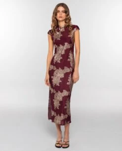 VESTIDO RUBY BLOOM · BURDEOS -[品牌] Ventas THE-ARE vestido largo burdeos jacquard satinado largo mujer the are eci img 1