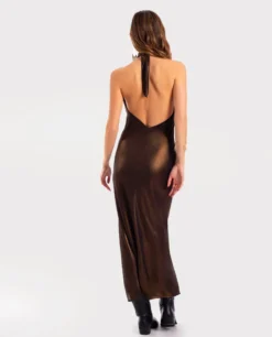 VESTIDO WONDER · DORADO -[品牌] Ventas THE-ARE vestido largo dorado espalda abierta cuello halter brillo fiesta mujer the are eci img 4 abe08e9b 5c77 46e5 9d46 23fe06c8fa64 scaled