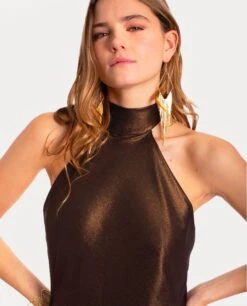 VESTIDO WONDER · DORADO -[品牌] Ventas THE-ARE vestido largo dorado espalda abierta cuello halter brillo fiesta mujer the are eci img 5 6a632a8c eabc 437d be93 cf2a83a4ca6c