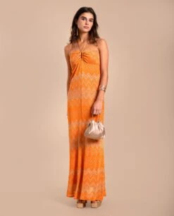 VESTIDO INÉS · NARANJA -[品牌] Ventas THE-ARE vestido largo naranja escote halter zigzag mujer the are eci img 1