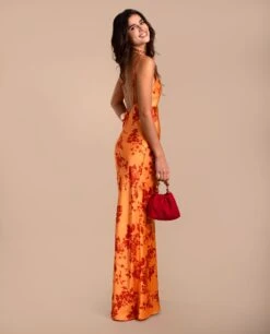 VESTIDO ÁGATA · ESTAMPADO -[品牌] Ventas THE-ARE vestido largo naranja lencero flores estote pico mujer invitada the are eci img 3