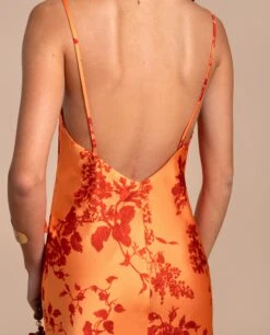 VESTIDO ÁGATA · ESTAMPADO -[品牌] Ventas THE-ARE vestido largo naranja lencero flores estote pico mujer invitada the are eci img 4