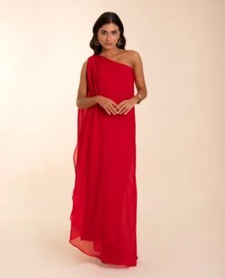 VESTIDO MRS. RIVERA · ROJO -[品牌] Ventas THE-ARE vestido largo rojo fluido capa asimetrico gasa invitada mujer the are eci img 1