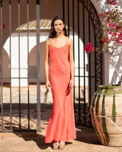 VESTIDO JAÉN · CORAL -[品牌] Ventas THE-ARE vestido largo tirantes jacquard rojo coral invitada mujer the are 4 06055772 7ca2 4f01 ad10 dbbc725c0933