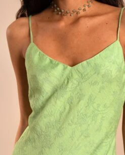 VESTIDO JAÉN · VERDE LIMA -[品牌] Ventas THE-ARE vestido largo tirantes verde lima lencero jacquard eventos mujer the are eci img 4 7733df82 1f81 420c 9dfa 127564451e65
