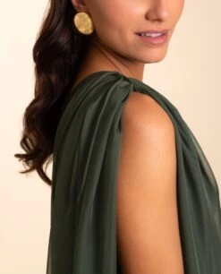 VESTIDO MRS. RIVERA · VERDE -[品牌] Ventas THE-ARE vestido largo verde militar fluido capa gasa asimetrico mujer the are eci img 4