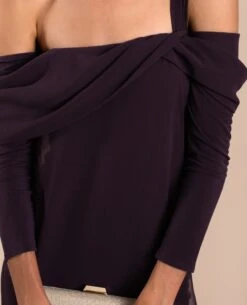 VESTIDO AMÉLIE · CIRUELA -[品牌] Ventas THE-ARE vestido midi ciruela escote bardot manga larga eventos mujer the are eci img 4