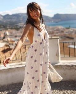 VESTIDO CADAQUÉS · CRUDO -[品牌] Ventas THE-ARE vestido midi crudo halter espalda abierta estampado soles lilas mujer the are 2