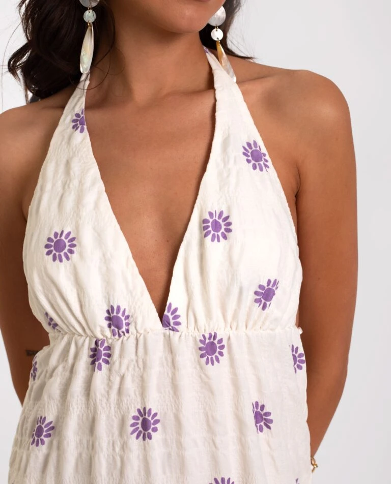 Primera página -[品牌] Ventas THE-ARE vestido midi crudo halter espalda abierta estampado soles lilas mujer the are eci img 4 768x952 1