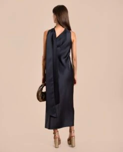 VESTIDO MRS. ABRIL · GRIS -[品牌] Ventas THE-ARE vestido midi gris asimetrico lazada cuello eventos mujer the are eci img 3