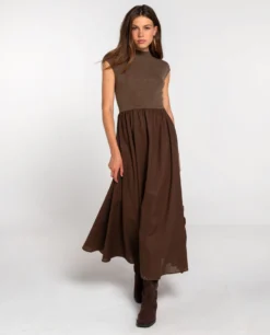 VESTIDO BECOMING HER · MARRÓN -[品牌] Ventas THE-ARE vestido midi marron cuerpo de punto falda larga mujer the are 3 scaled