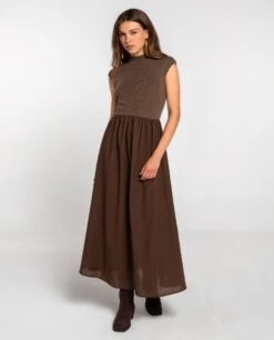 VESTIDO BECOMING HER · MARRÓN -[品牌] Ventas THE-ARE vestido midi marron cuerpo de punto falda larga mujer the are eci img 2