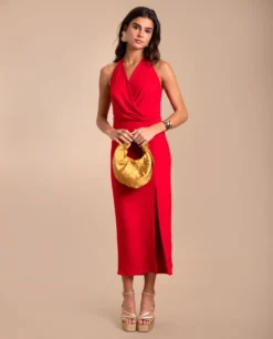 VESTIDO LUCENA · ROJO -[品牌] Ventas THE-ARE vestido midi rojo escote cruzado espalda abierta gasa abertura eventos mujer the are scaled