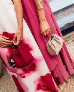 VESTIDO ALMERÍA · BLUSH -[品牌] Ventas THE-ARE vestido midi rosa escote bardot gasa asimetrico eventos mujer the are 8